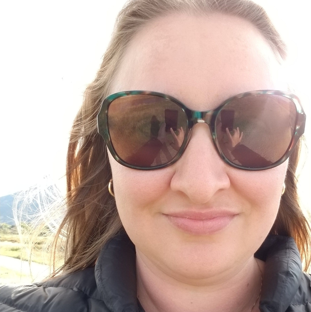 Meet your Posher, Jennifer